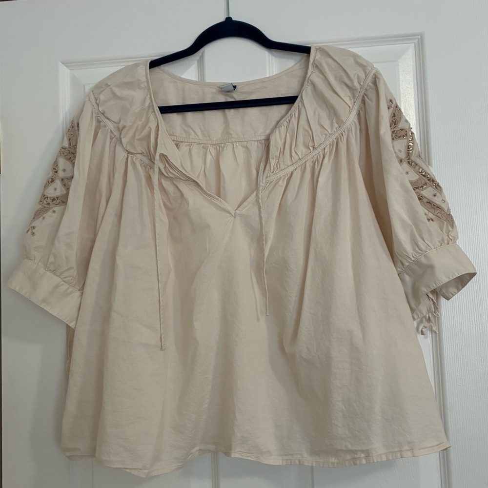 Old Navy Cream Blouse with Lace Sleeves